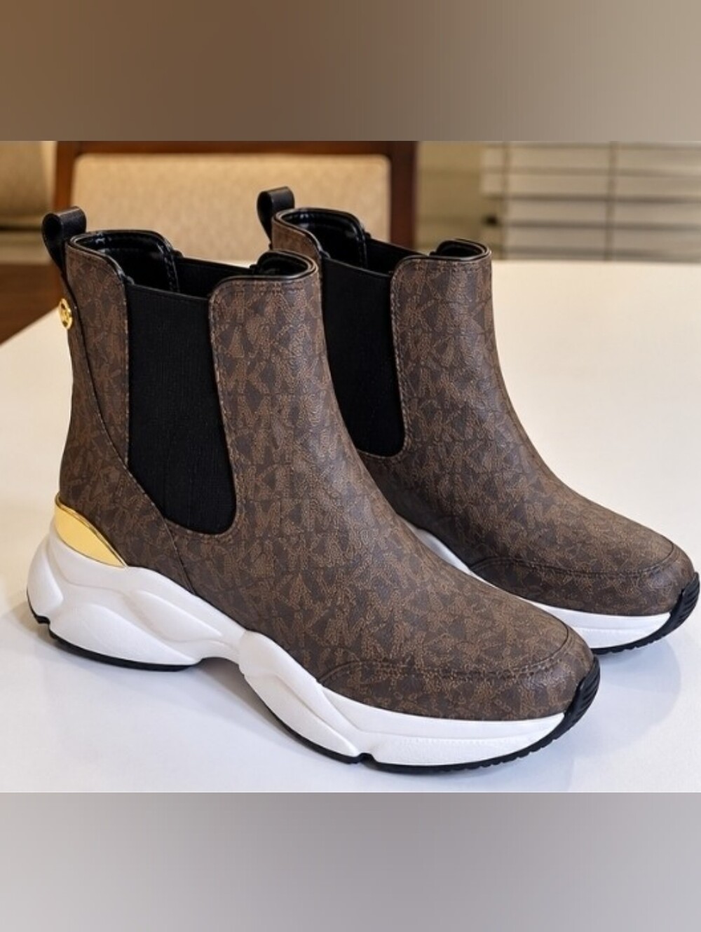 Michael Kors Katrina Bootie Women’s 8M MK Signature Brown Chelsea Sneaker Boots